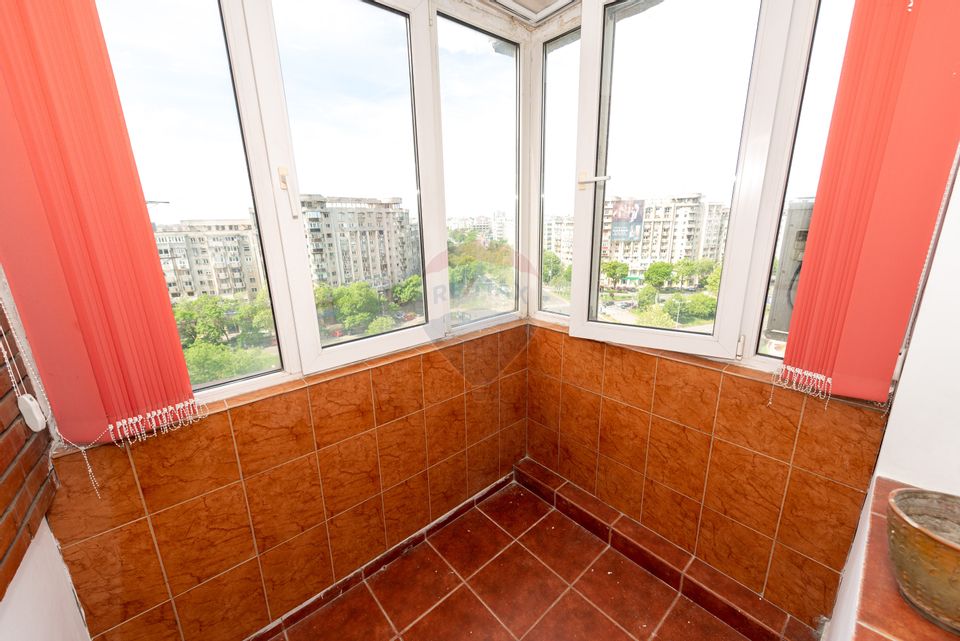 Apartament 3 camere + boxa de vanzare, Panduri, Marriott, 4 balcoane