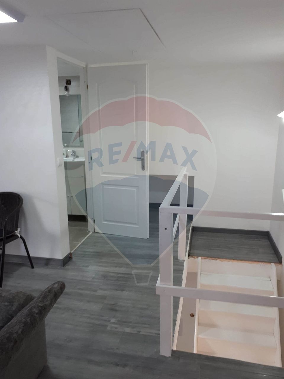 Apartament cu 4 camere de vânzare în zona Ultracentral