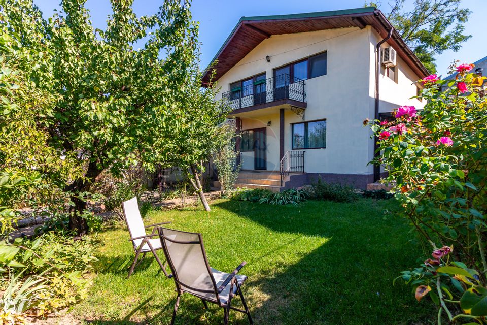 Casă / Vilă cu 5 camere de vânzare Popesti-Leordeni