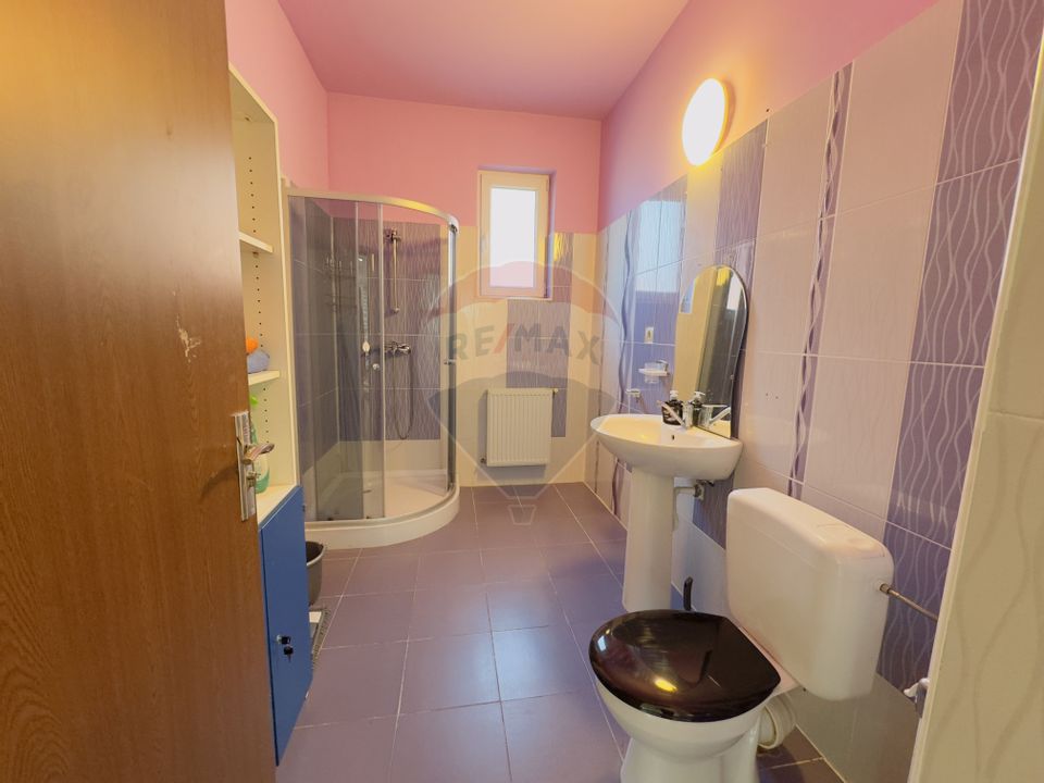 Casă cu 5 camere de vânzare Cartier Orizont 2 Paleu zona Metropolitana