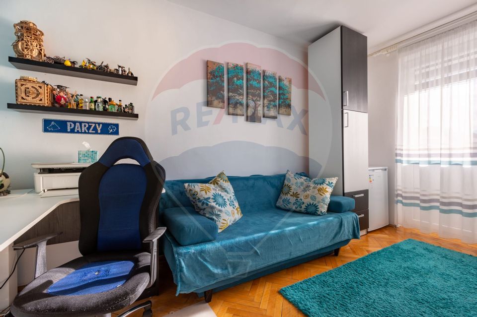 Apartament de vanzare cu 2 camere decomandate, confort 1 Vitrometan