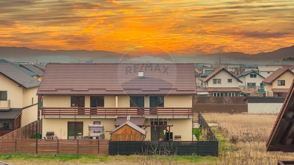 COMISION 0% | Casă tip duplex de vânzare | 5 camere | Cartier Izvor |