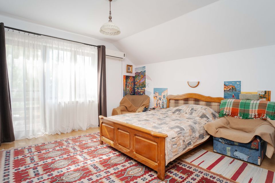 Casă cu Piscină de Vânzare, 500mp Teren, Str. Victoriei-Valea Lupului