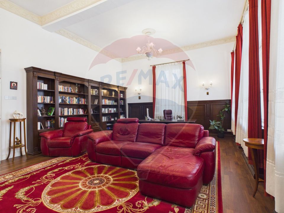 Casa / Vila cu 8 camere de vanzare în zona Cotroceni