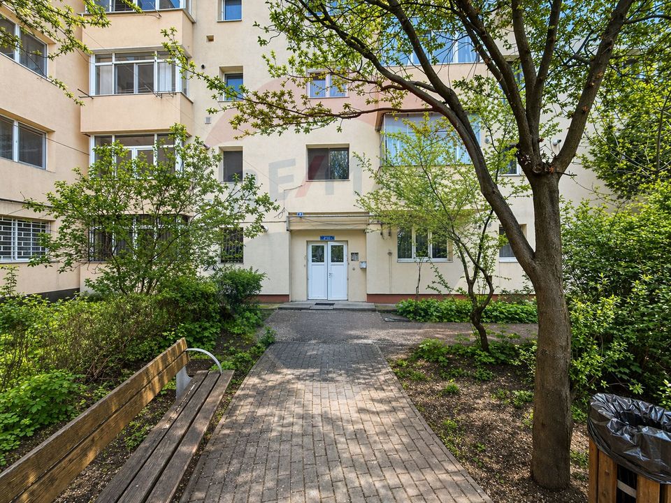 Apartament cu 3 camere de vânzare în zona Orizont - Bacau