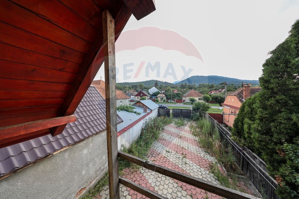 Vilă cu 3 camere de vânzare în Sacele