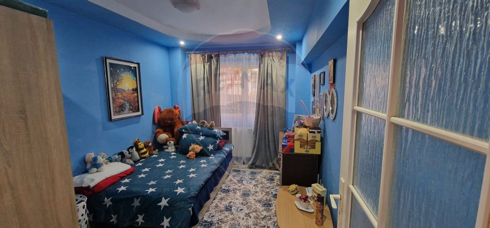 Apartament 3 camere parter cu intrare separata, Buhusi/Bacau