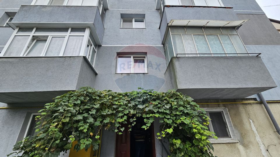 Apartament decomandat cu 2 camere în zona Burdujeni