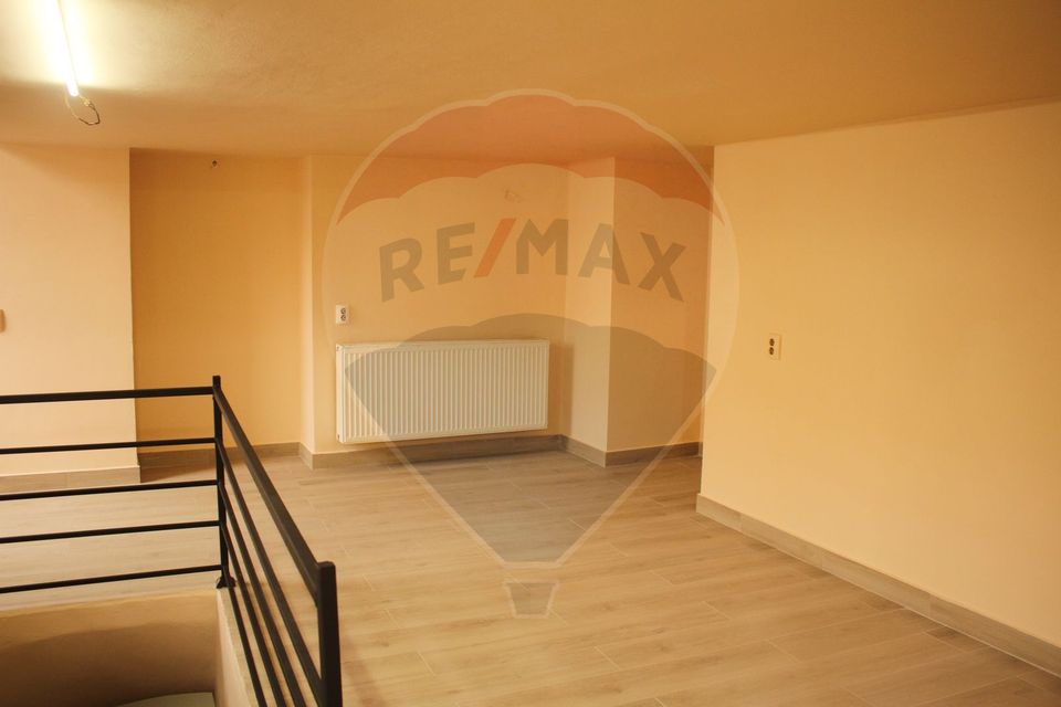 50.74sq.m Commercial Space for rent, Ultracentral area