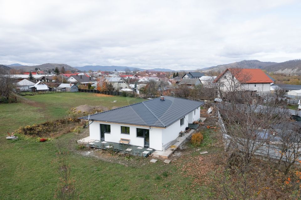 5 room House / Villa for sale