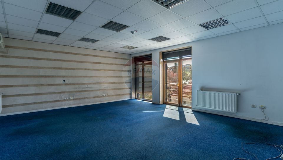 Spațiu de birouri de 754.6mp de închiriat în zona Andrei Muresanu