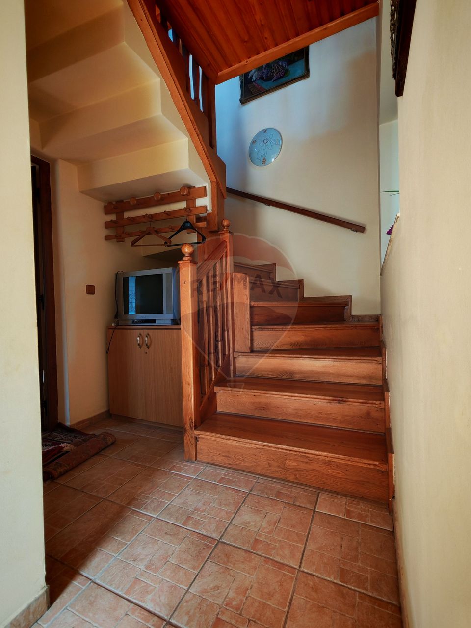 Casă spațioasă cu panoramă superbă+garsonieră separată, venit pasiv.