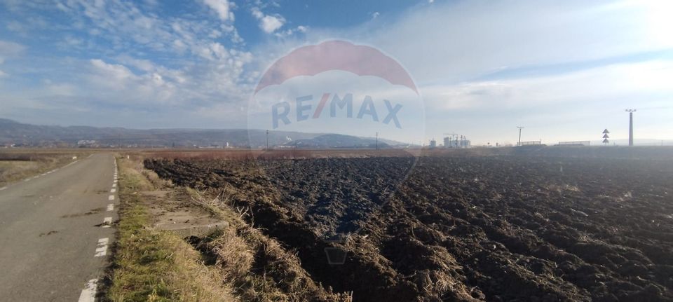 Land 8,600sqm Sarmasag / Soseaua E81