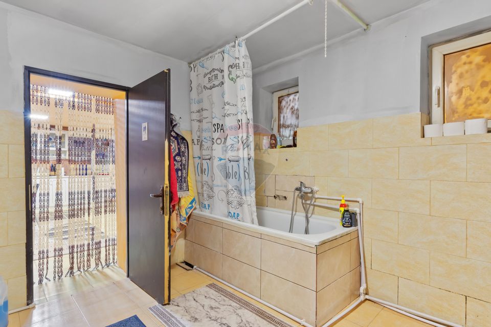 Casă cu teren 1222mp de vanzare in Nadab Judetul Arad