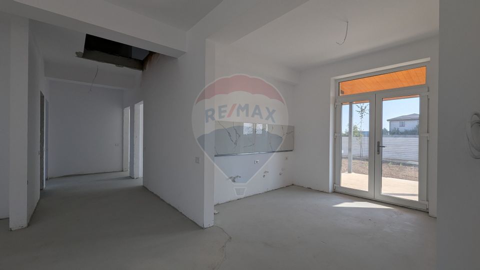 De Vânzare Vilă Cu 4 Camere Noua in Complex rezidențial Alfa Vile