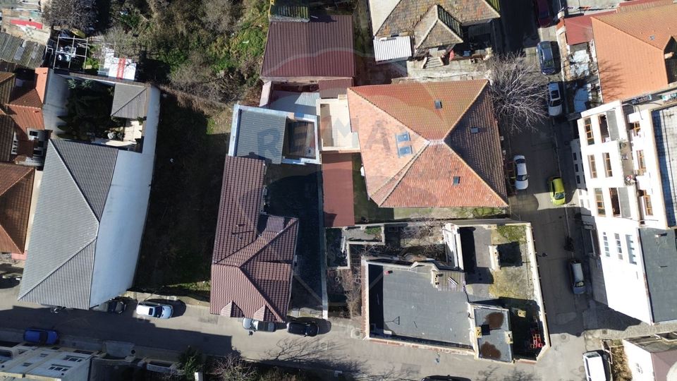 Vila de vanzare in zona peninsulara Constanta