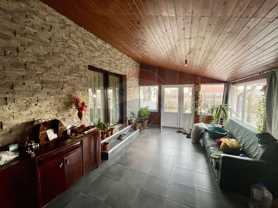 6 room House / Villa for sale, Vest area