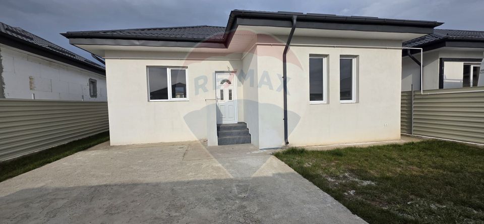 3 room House / Villa for sale