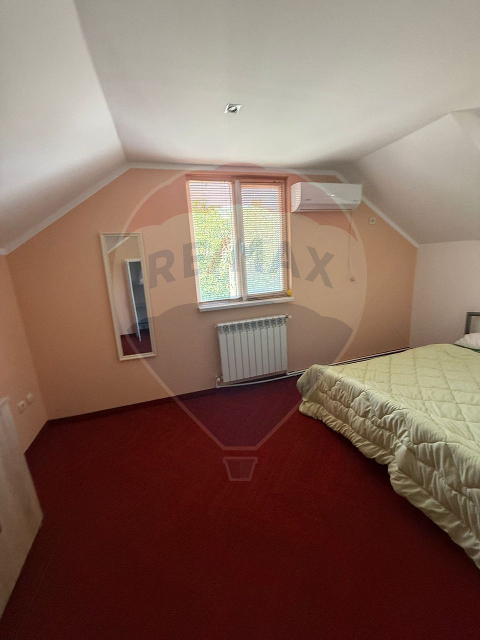 Pensiune cu 23 camere de vânzare in Mamaia Sat