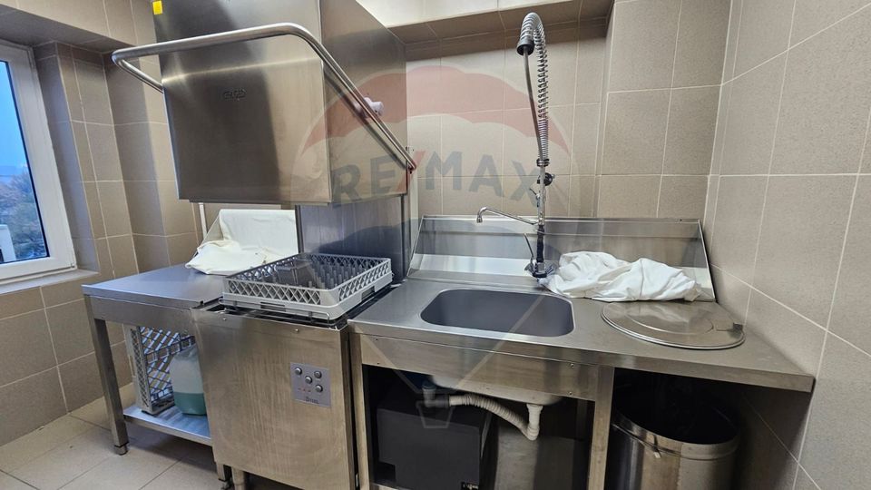 Hotel / Pensiune de vanzare în zona Barbu Vacarescu