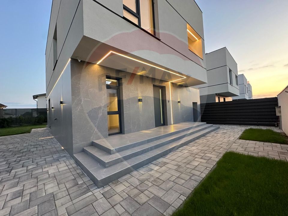 Vila moderna de inchiriat cu 5 camere, prima inchiriere