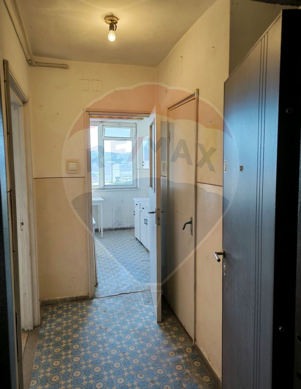 Apartament cu 2 camere, str. Govora, et. 8