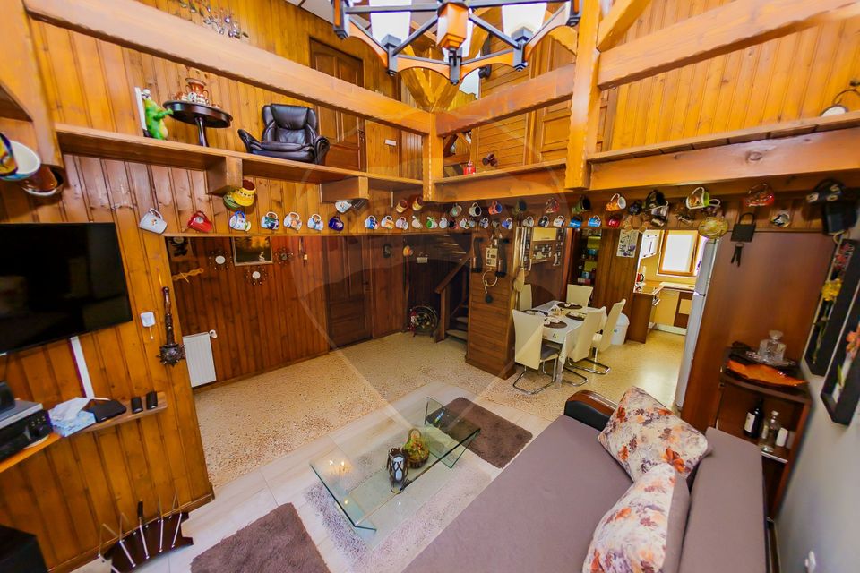 CASA DEOSEBITA DE VANZARE INTRERAURI, COAS