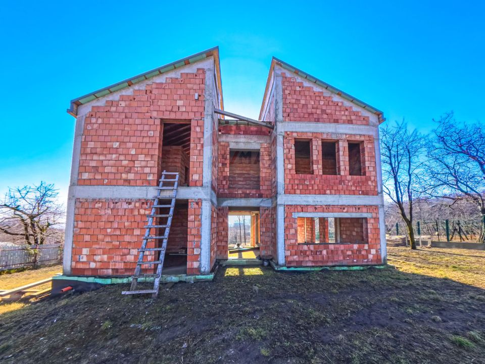 5 room House / Villa for sale