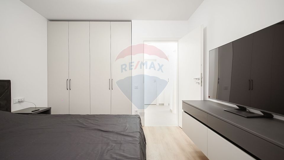 2 room Apartment for rent, Tractorul area