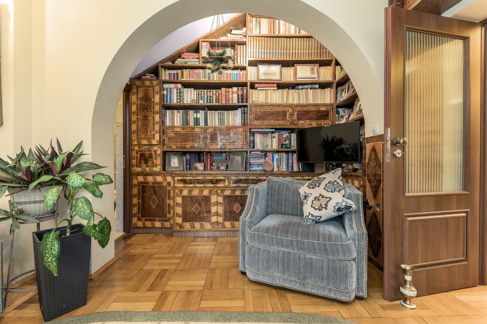 8 room House / Villa for sale, Kiseleff area