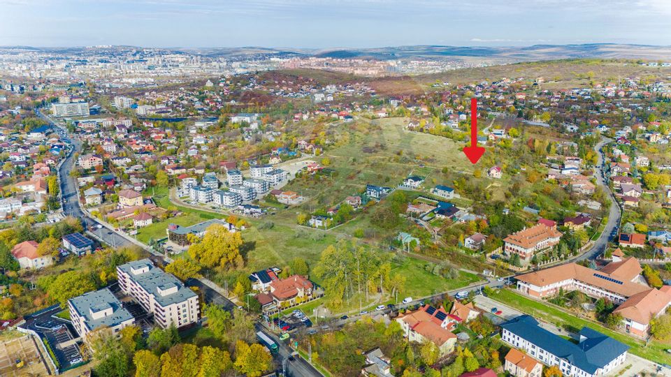 De Vânzare Teren Intravilan de 1,000mp Iasi | Aleea Plopii Fara Sot