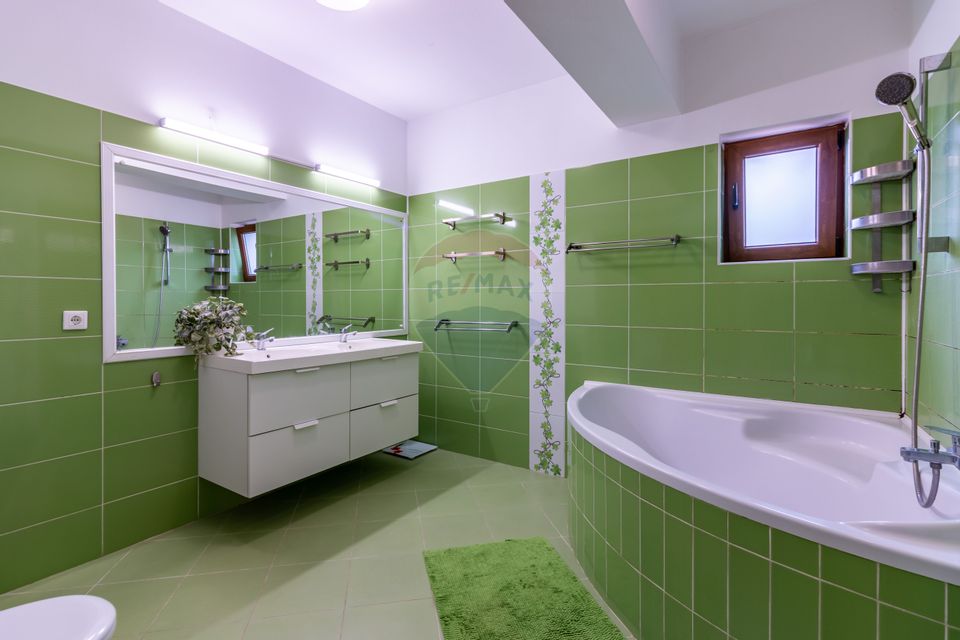 House / Villa in Buftea, all utilities, near the lake, bus, shops