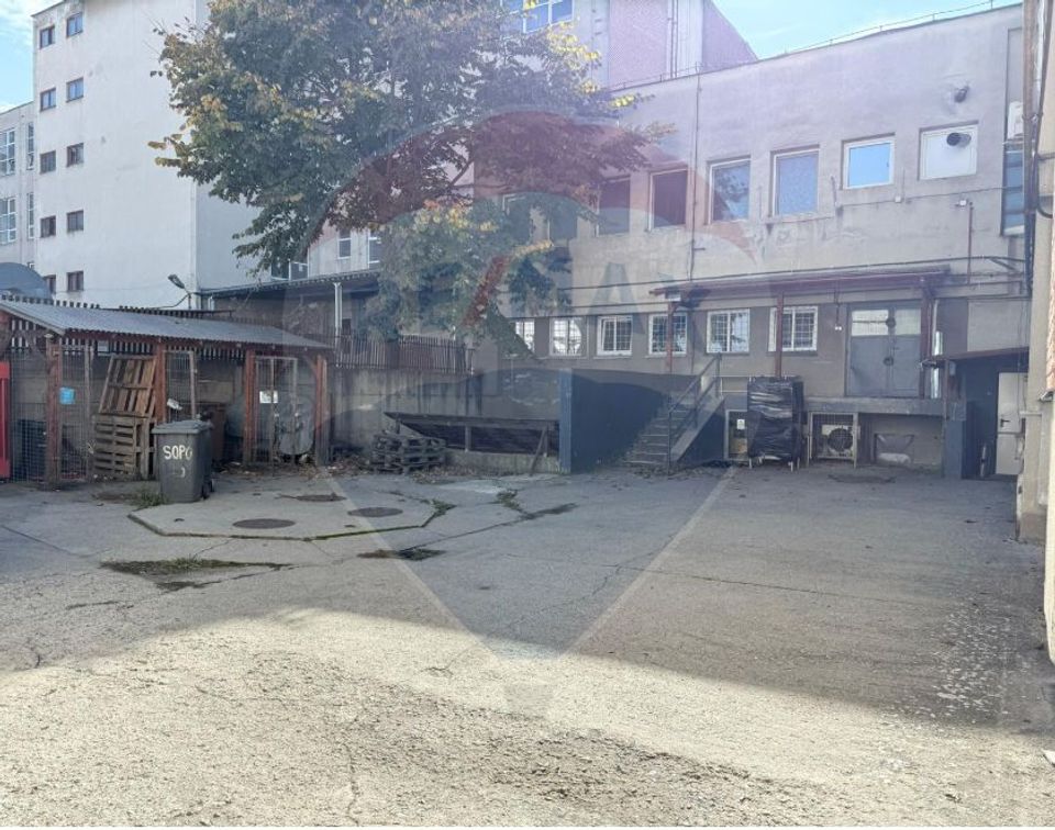Spațiu industrial-220 mp cu rampă și parcare-zona Orașul de Jos Sibiu