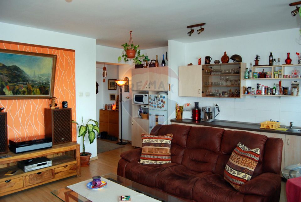 Apartament 3 camere Buna Ziua pret AVANTAJOS 1372 euro/mp COMISION 0%