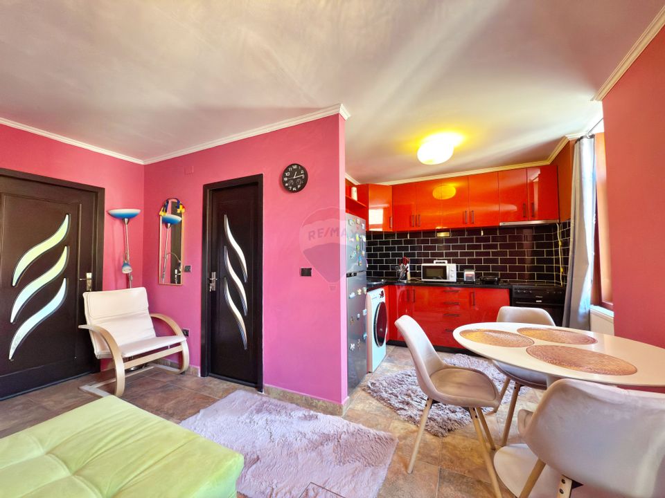 Apartament cu 3 camere de vânzare în zona ultracentrală a Aradului