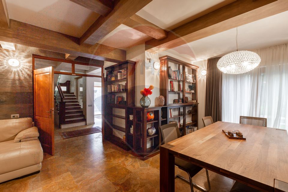 Casă spectaculoasă în Mediaș – reședința antrenorului Cristi Pustai