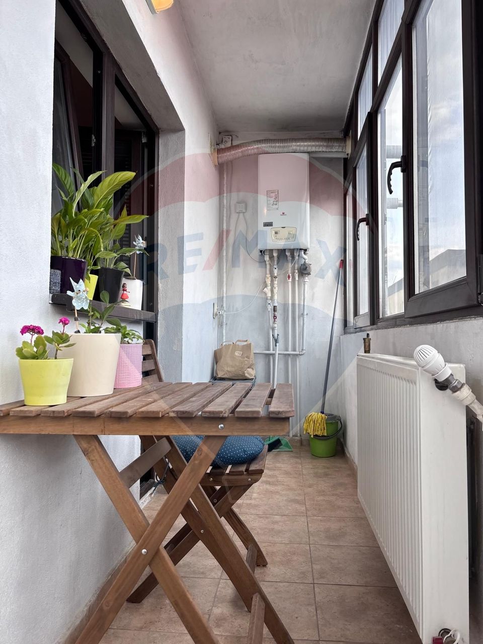 Apartament cu 2 camere de vânzare în zona Central