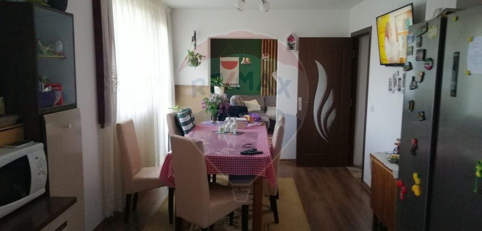 5 room House / Villa for sale