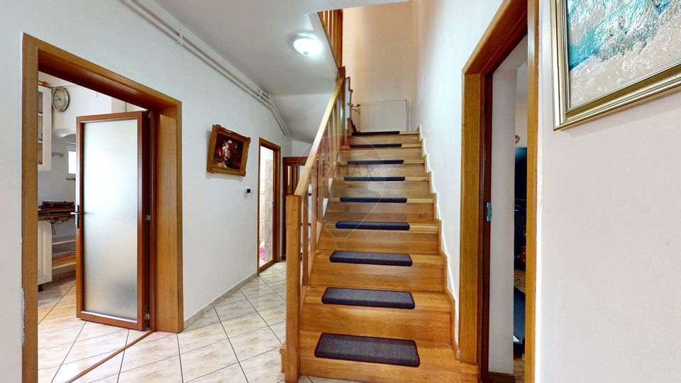 7 room House / Villa for sale, Platoul Izvor area