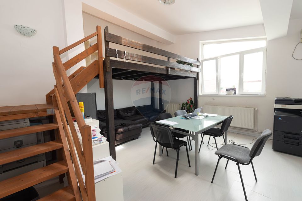 Vila cu curte de inchiriat- sector 1