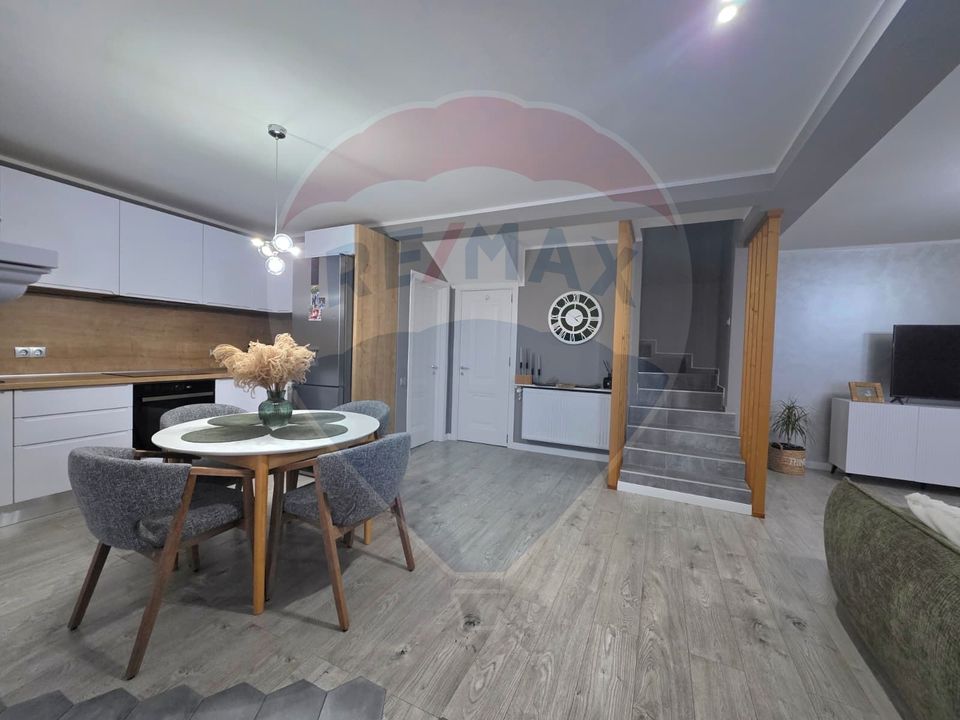 Casa noua Strada Aviatorilor Medias