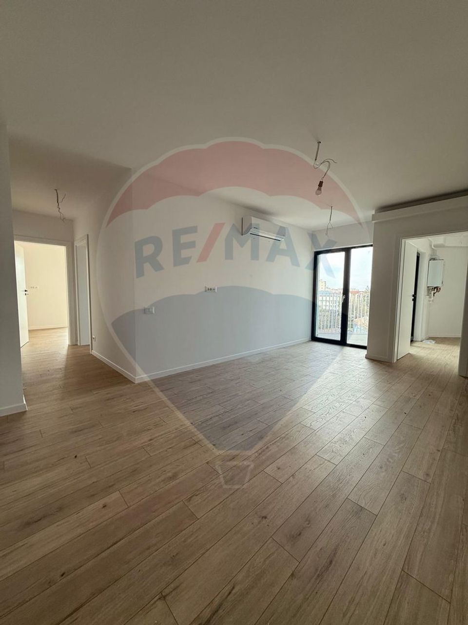 Apartament 3 CAMERE + parcare - AVANERA