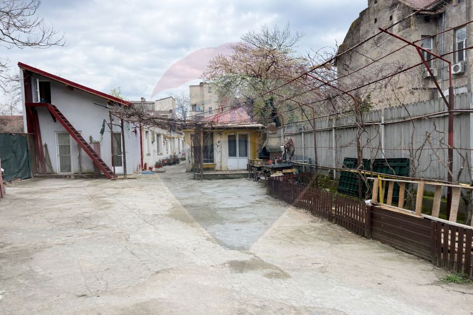 Casă / Vilă cu 2 camere de vânzare în zona Dacia