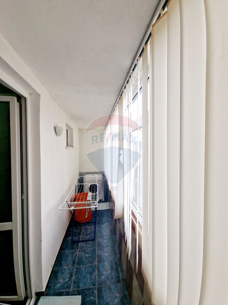 Apartament cu 3 camere de vânzare în zona Darmanesti