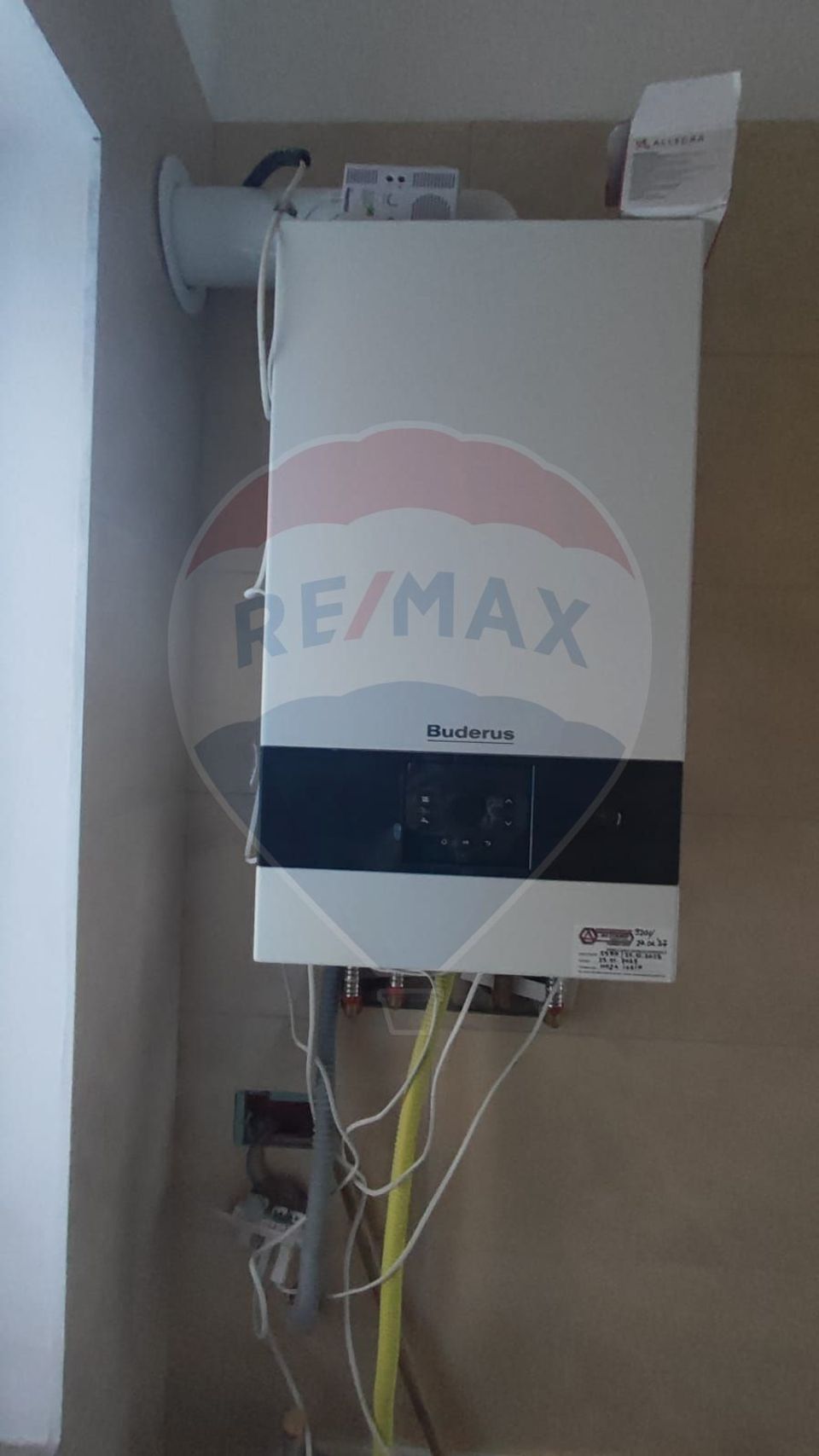 Spațiu comercial 93 mp de vanzare Ultracentral Promenada Crisului