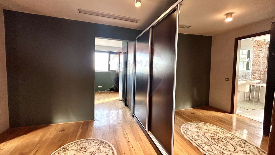 Apartament 3 camere 150 mp de inchiriat in Faleza Nord, Constanta