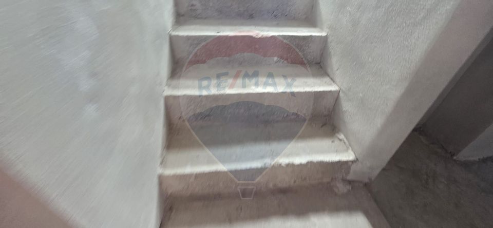 5 room House / Villa for sale