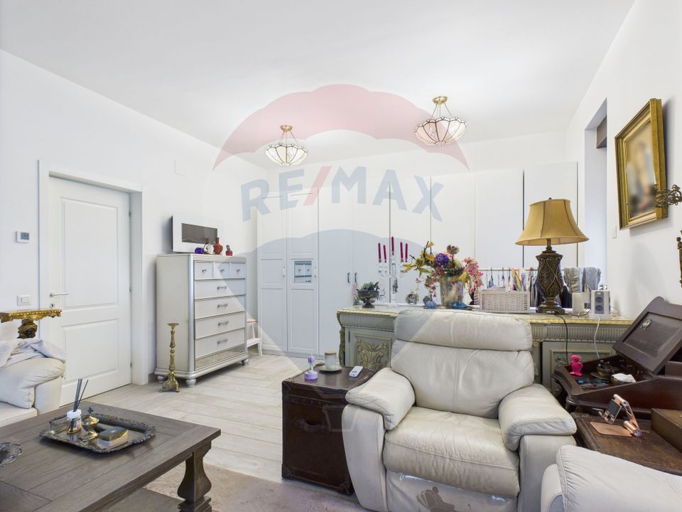 Casa pasiva autonoma Peris Cocioc 380 mp utili P+M teren 1040 mp