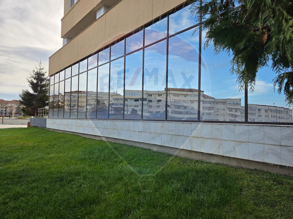 Spatiu comercial de inchiriat in zona centrala a mun Onesti