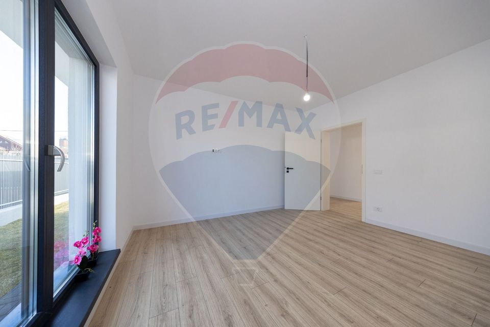 4 room House / Villa for sale